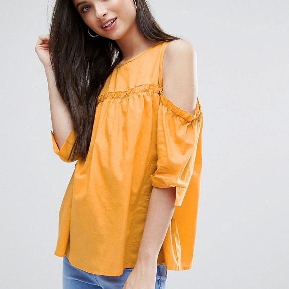 NWOT Missguided Petite Cold Shoulder Smock Top - Picture 2 of 3